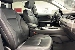 hopea Audi Q7 2018 kuva 30.