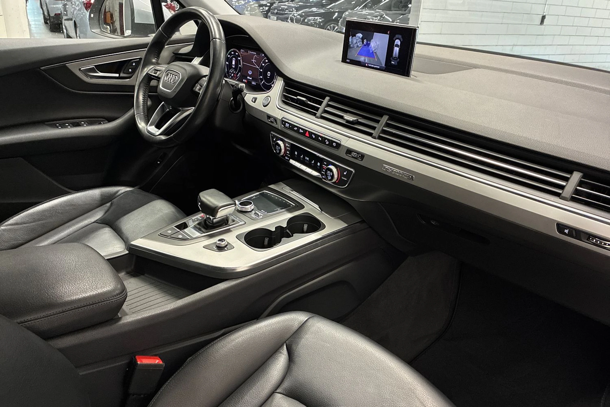 hopea Audi Q7 2018 kuva 31.