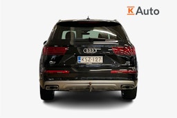 Musta Audi Q7 2018 kuva 3.
