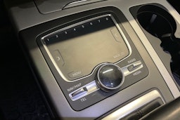 Musta Audi Q7 2018 kuva 20.