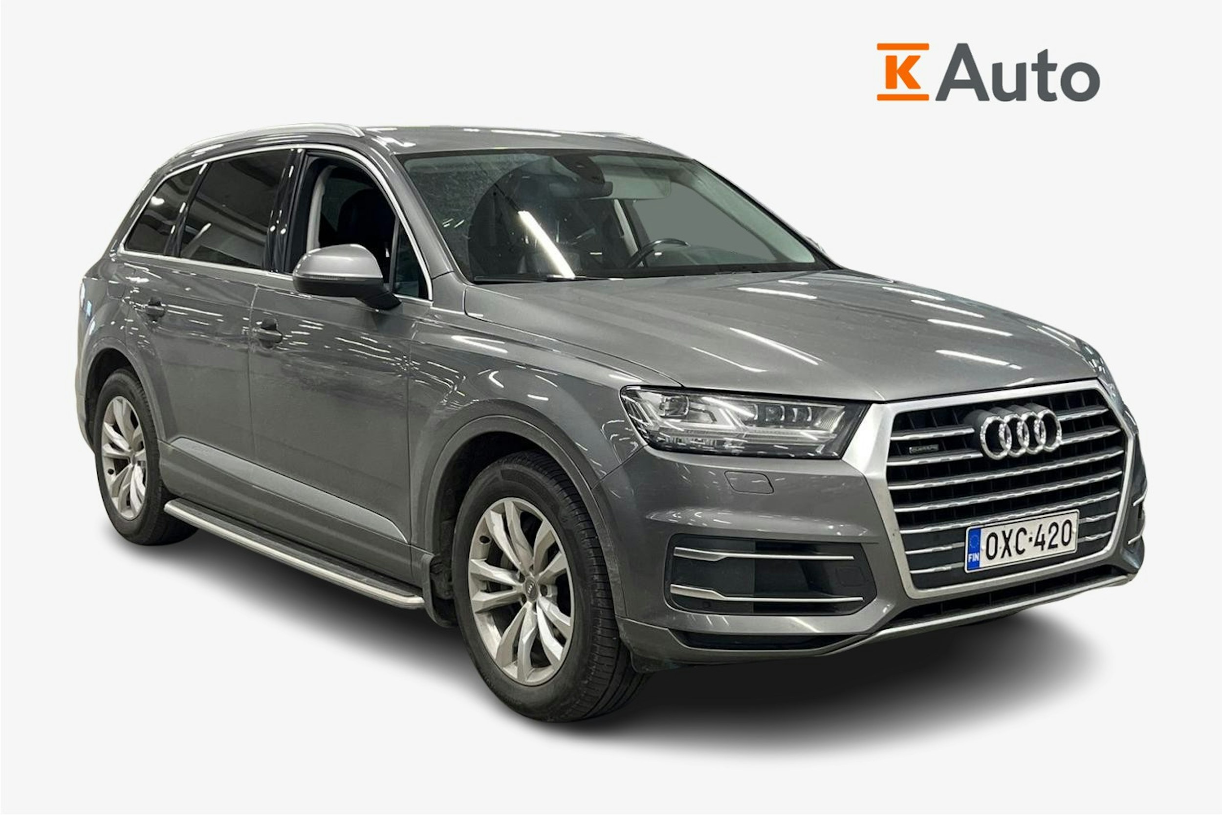 harmaa Audi Q7 2018 kuva 1.