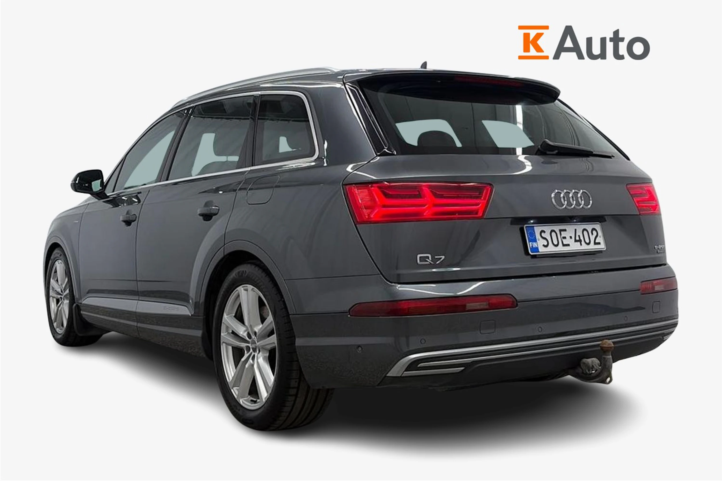 harmaa Audi Q7 2018 kuva 2.