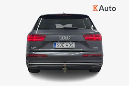 harmaa Audi Q7 2018 kuva 3.