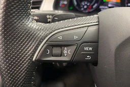 harmaa Audi Q7 2018 kuva 20.