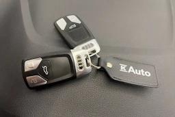harmaa Audi Q7 2018 kuva 35.