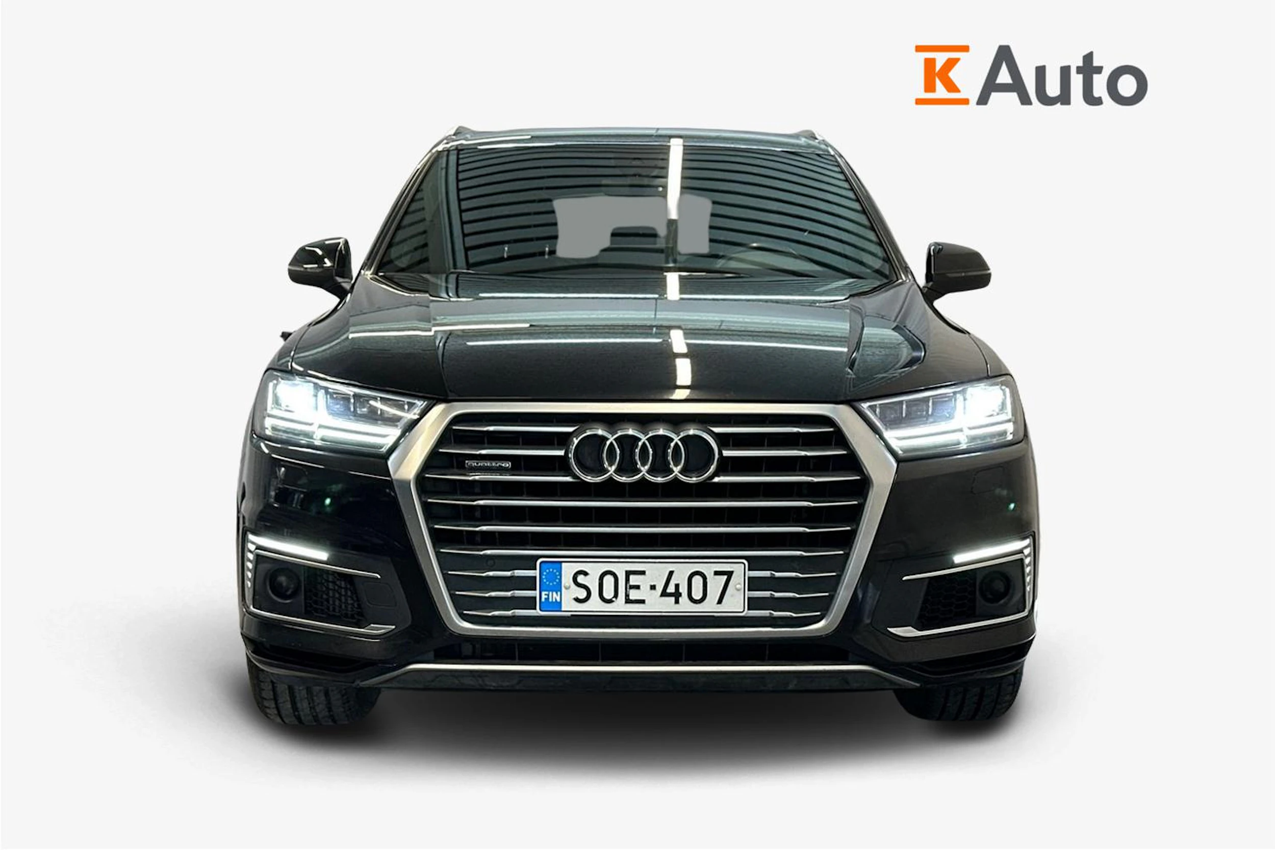 Musta Audi Q7 2018 kuva 5.