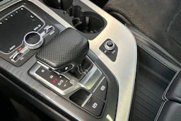 Musta Audi Q7 2018 kuva 32.