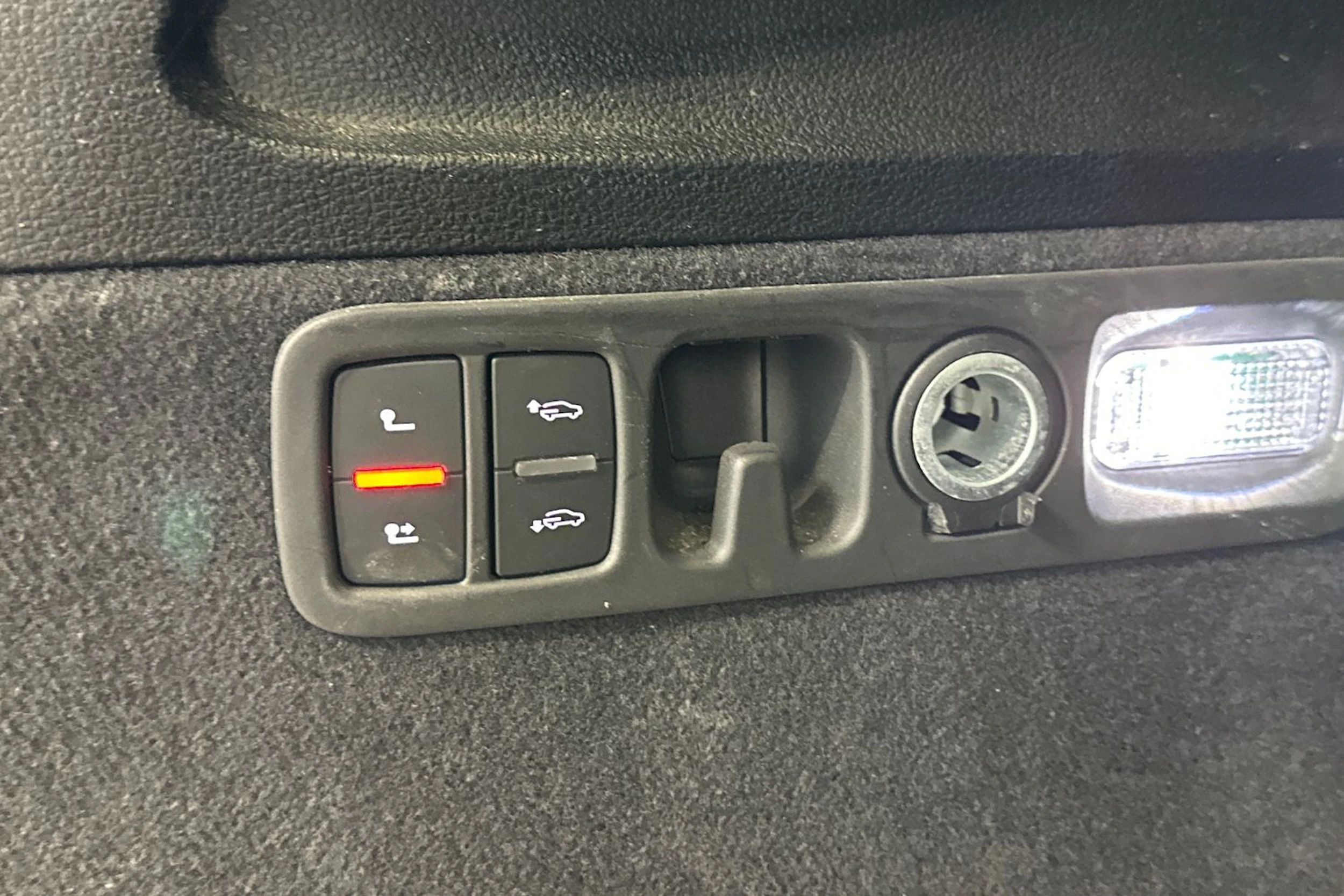 Musta Audi Q7 2018 kuva 39.
