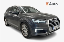 harmaa Audi Q7 2018 kuva 1.