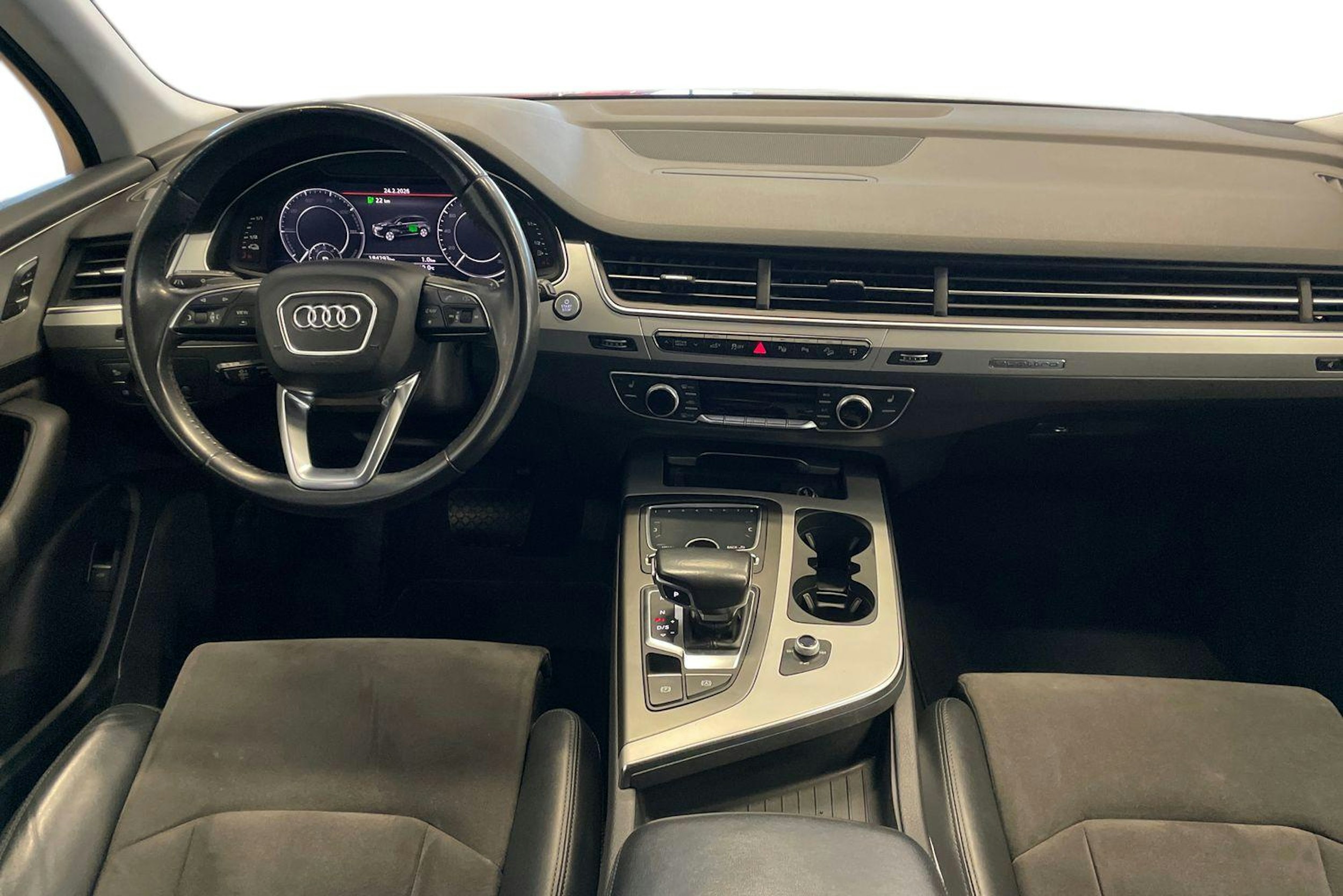 met. harmaa Audi Q7 2018 kuva 9.