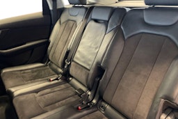 met. harmaa Audi Q7 2018 kuva 10.