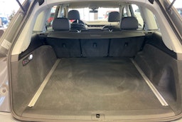 met. harmaa Audi Q7 2018 kuva 14.