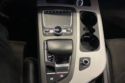 met. harmaa Audi Q7 2018 kuva 21.