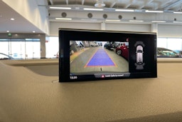 met. harmaa Audi Q7 2018 kuva 23.