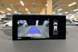 musta Audi Q7 2018 kuva 21.