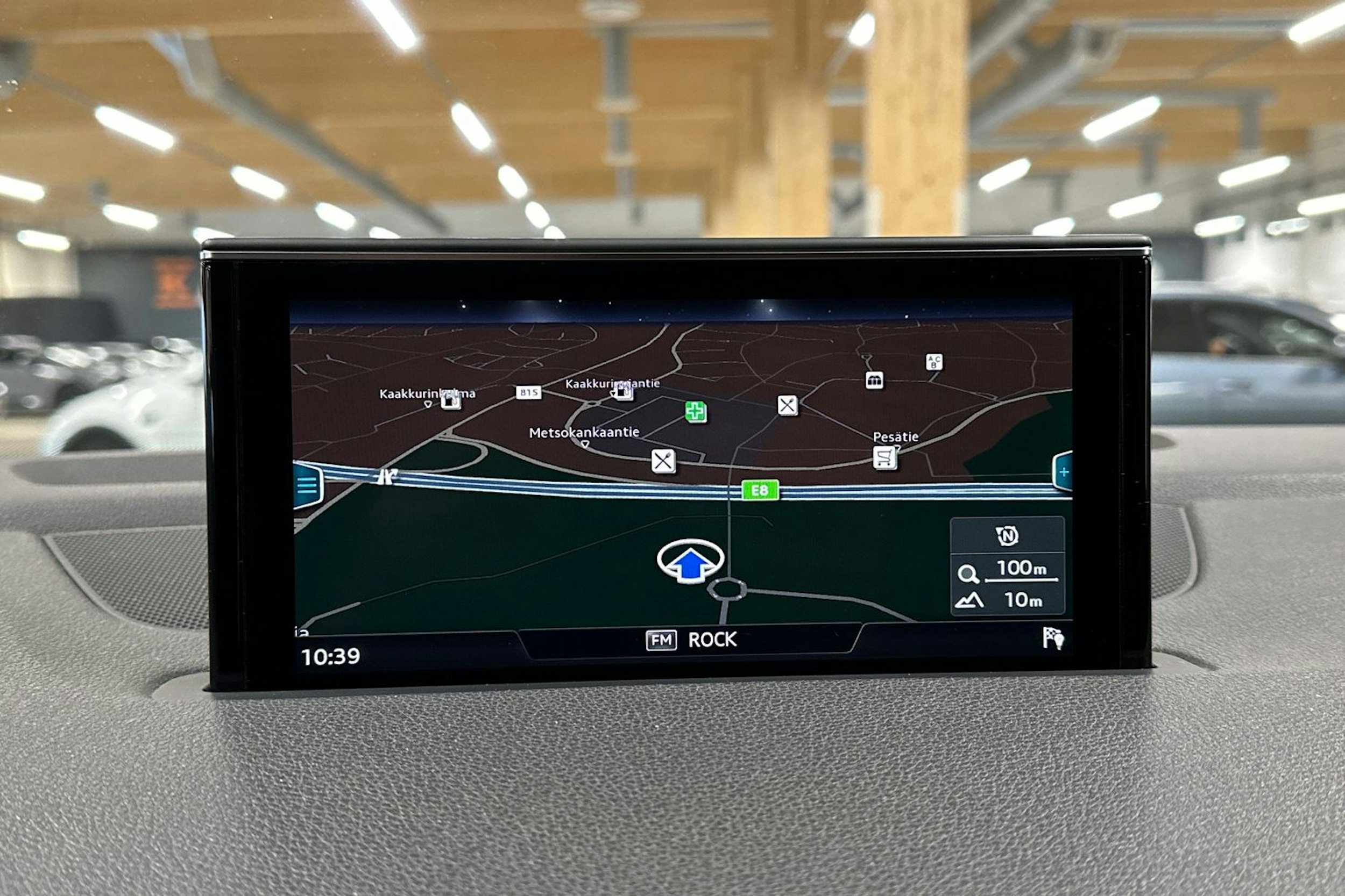 musta Audi Q7 2018 kuva 22.