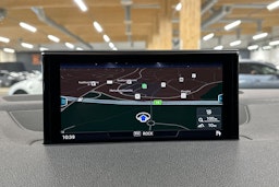 musta Audi Q7 2018 kuva 22.