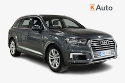 Harmaa Audi Q7 2018 kuva 1.