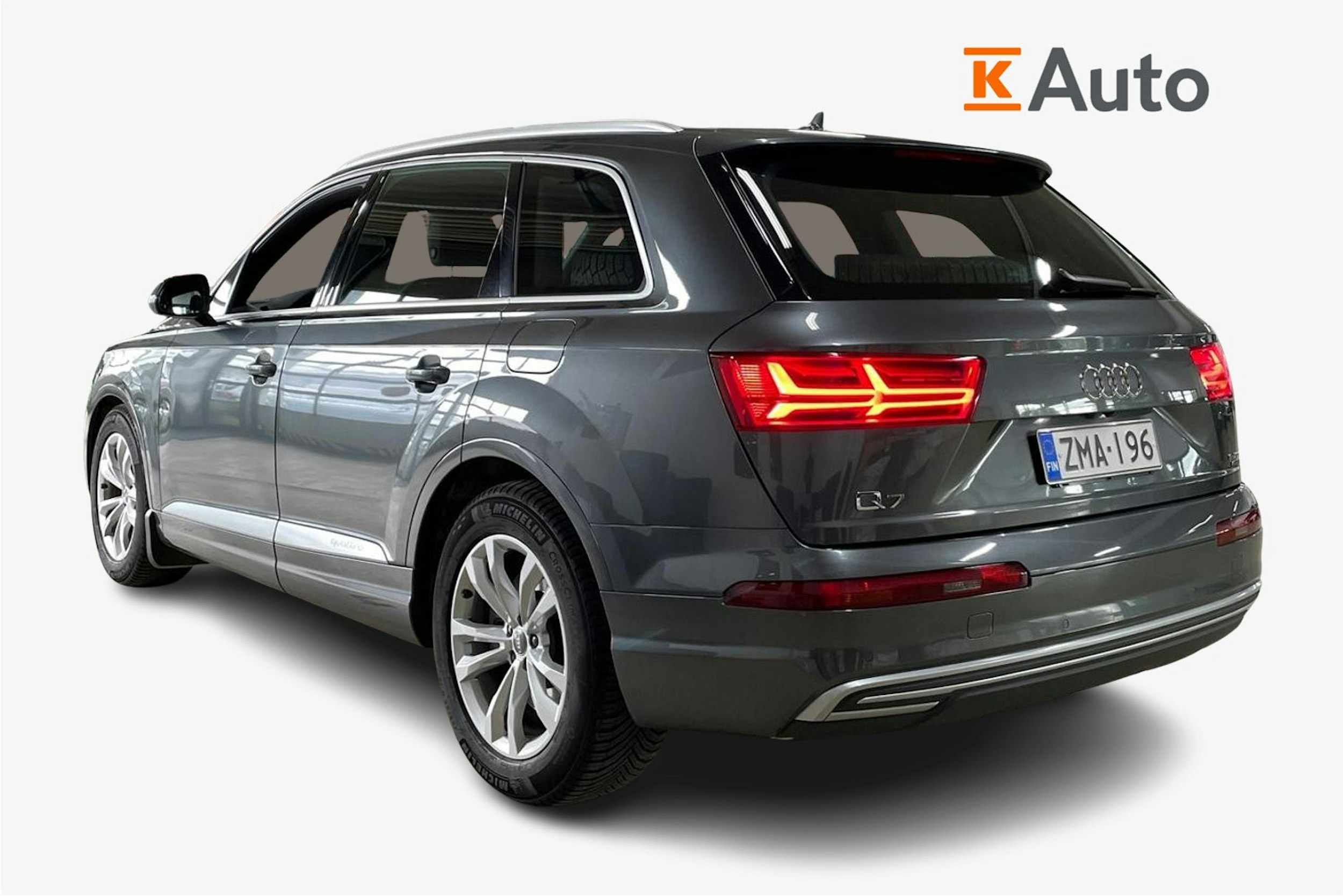 Harmaa Audi Q7 2018 kuva 2.