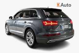 Harmaa Audi Q7 2018 kuva 2.