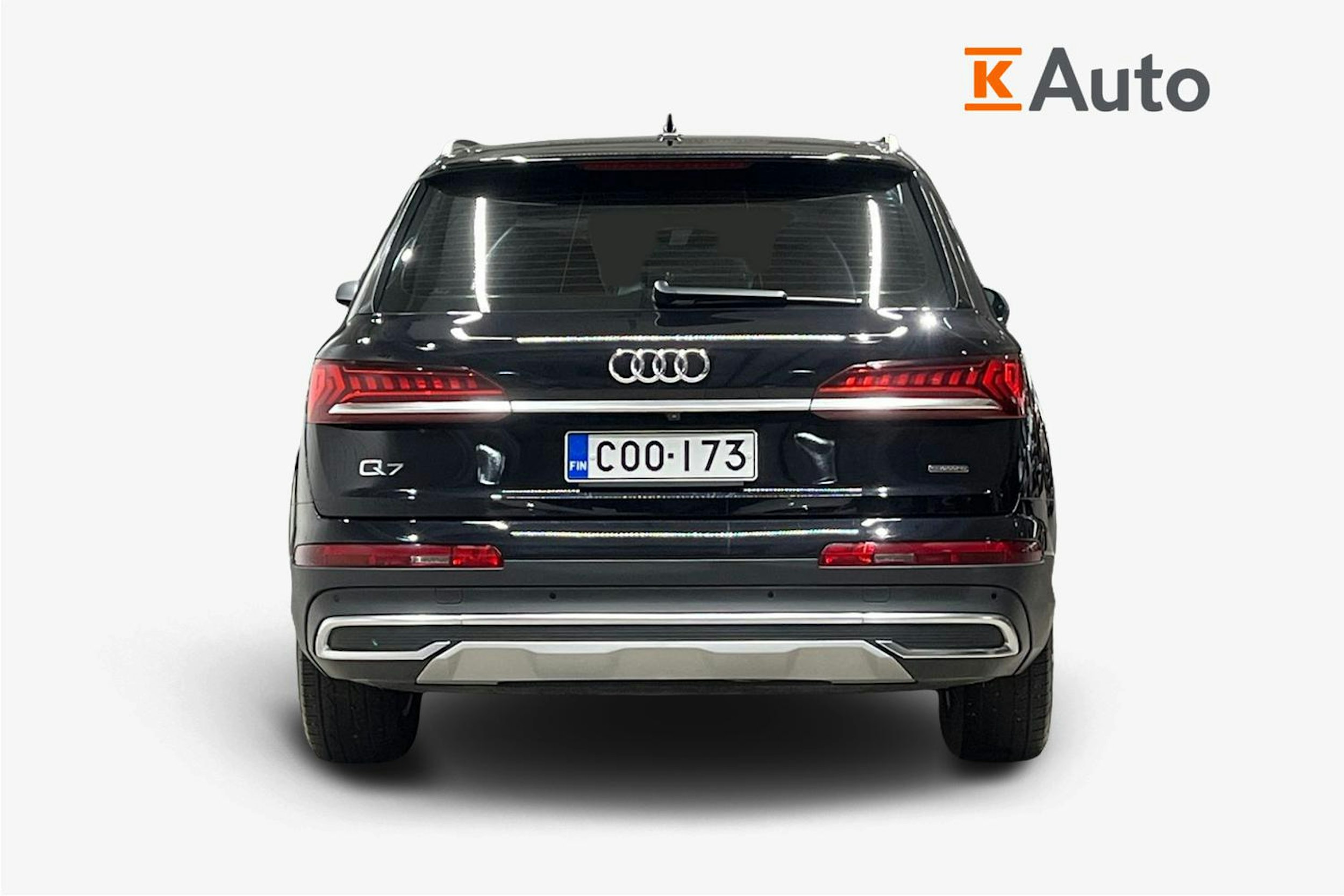 musta Audi Q7 2020 kuva 3.
