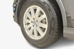 musta Audi Q7 2020 kuva 11.