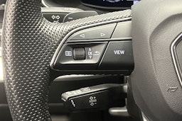 musta Audi Q7 2020 kuva 15.