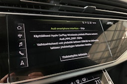 valkoinen Audi Q7 2020 kuva 24.