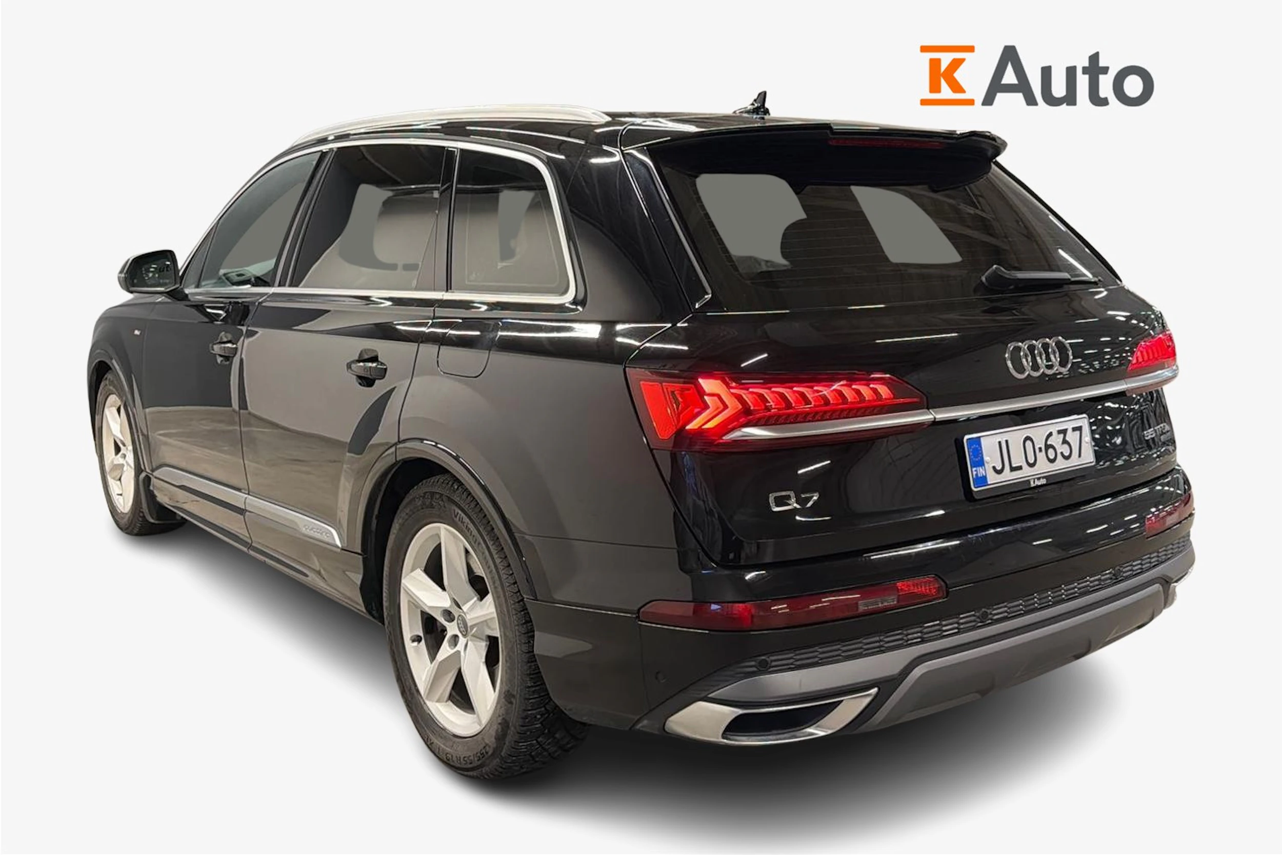 Musta Audi Q7 2020 kuva 2.