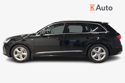 Musta Audi Q7 2020 kuva 5.