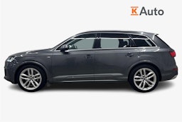 harmaa Audi Q7 2020 kuva 6.