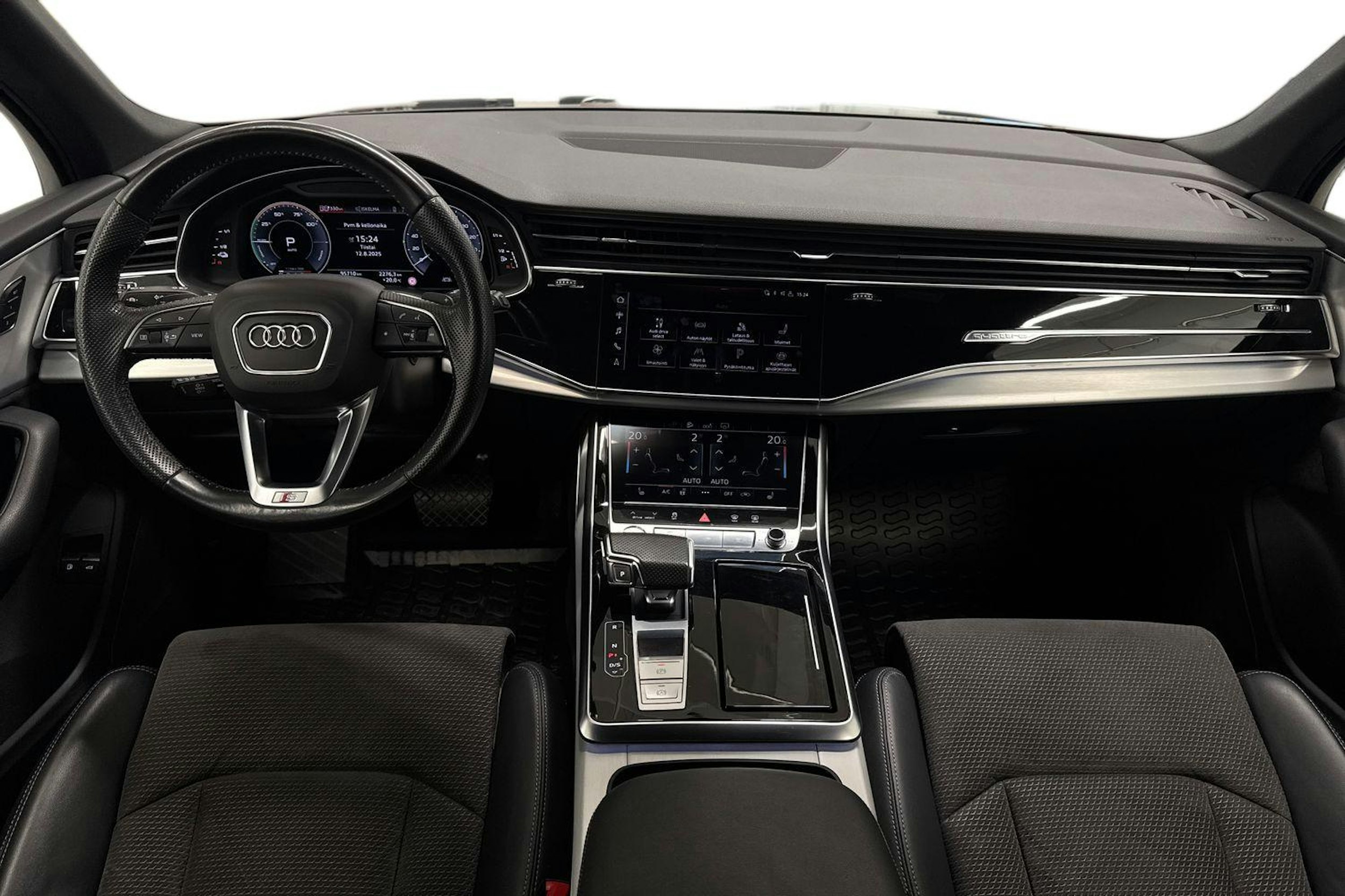 harmaa Audi Q7 2020 kuva 9.