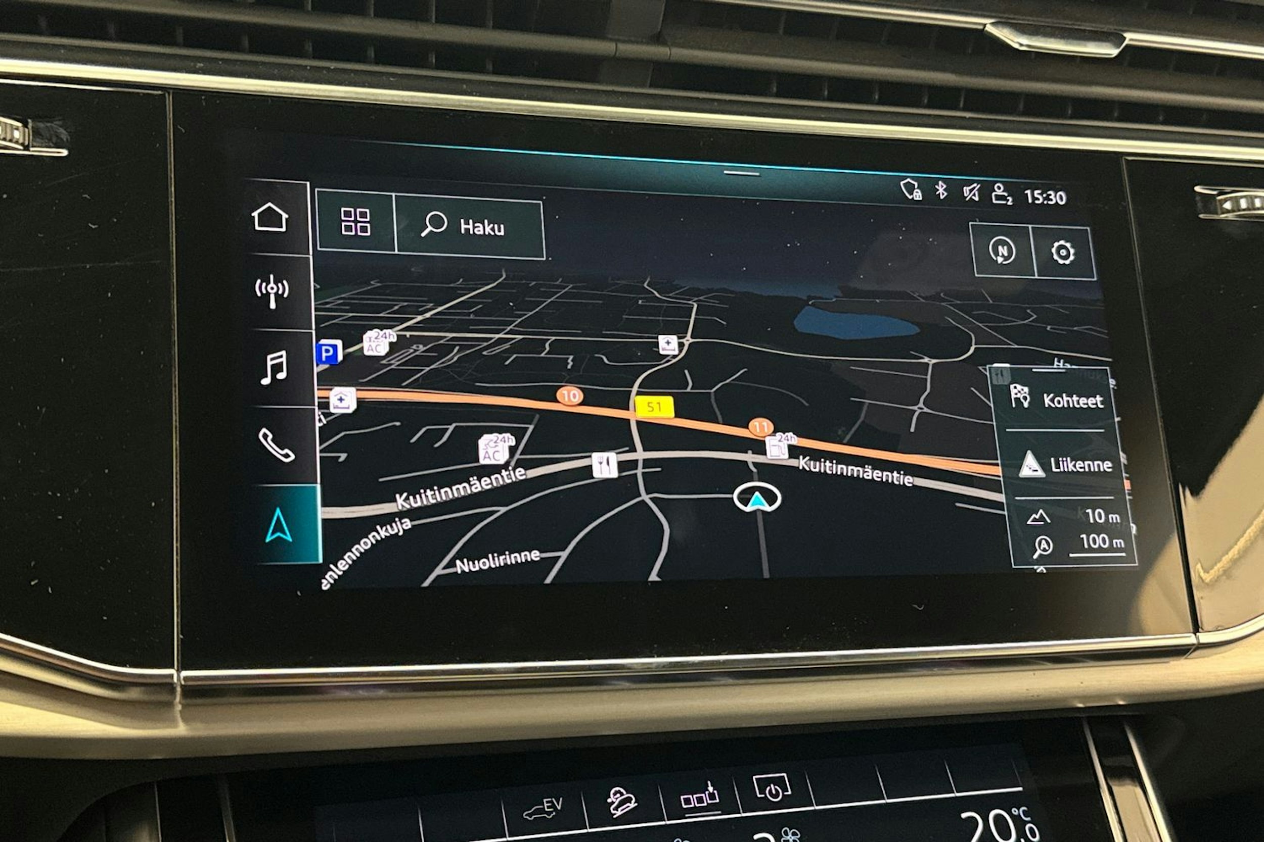 harmaa Audi Q7 2020 kuva 23.