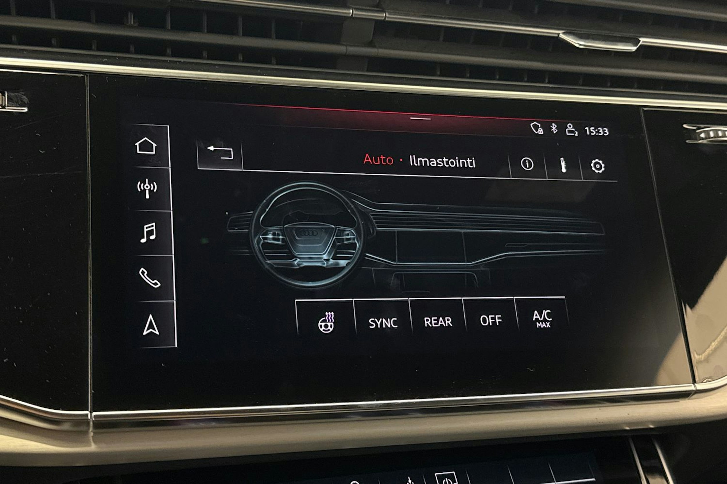 harmaa Audi Q7 2020 kuva 29.
