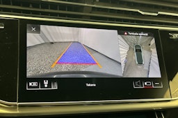 harmaa Audi Q7 2020 kuva 31.