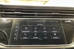 Punainen Audi Q7 2020 kuva 20.