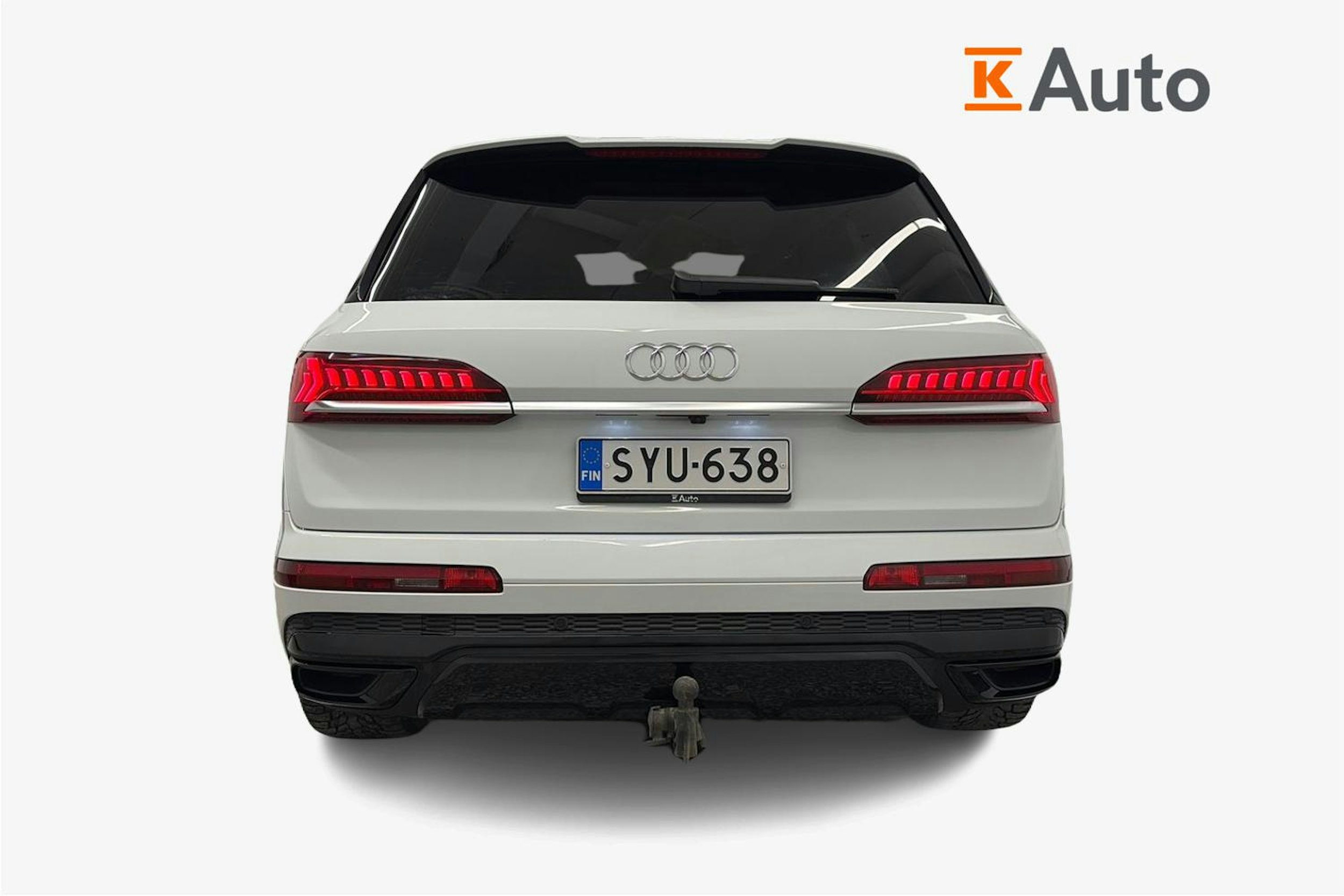 valkoinen Audi Q7 2020 kuva 3.