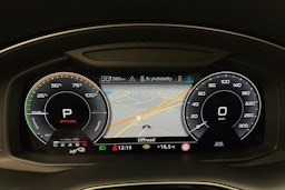 valkoinen Audi Q7 2020 kuva 19.