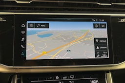 valkoinen Audi Q7 2020 kuva 23.