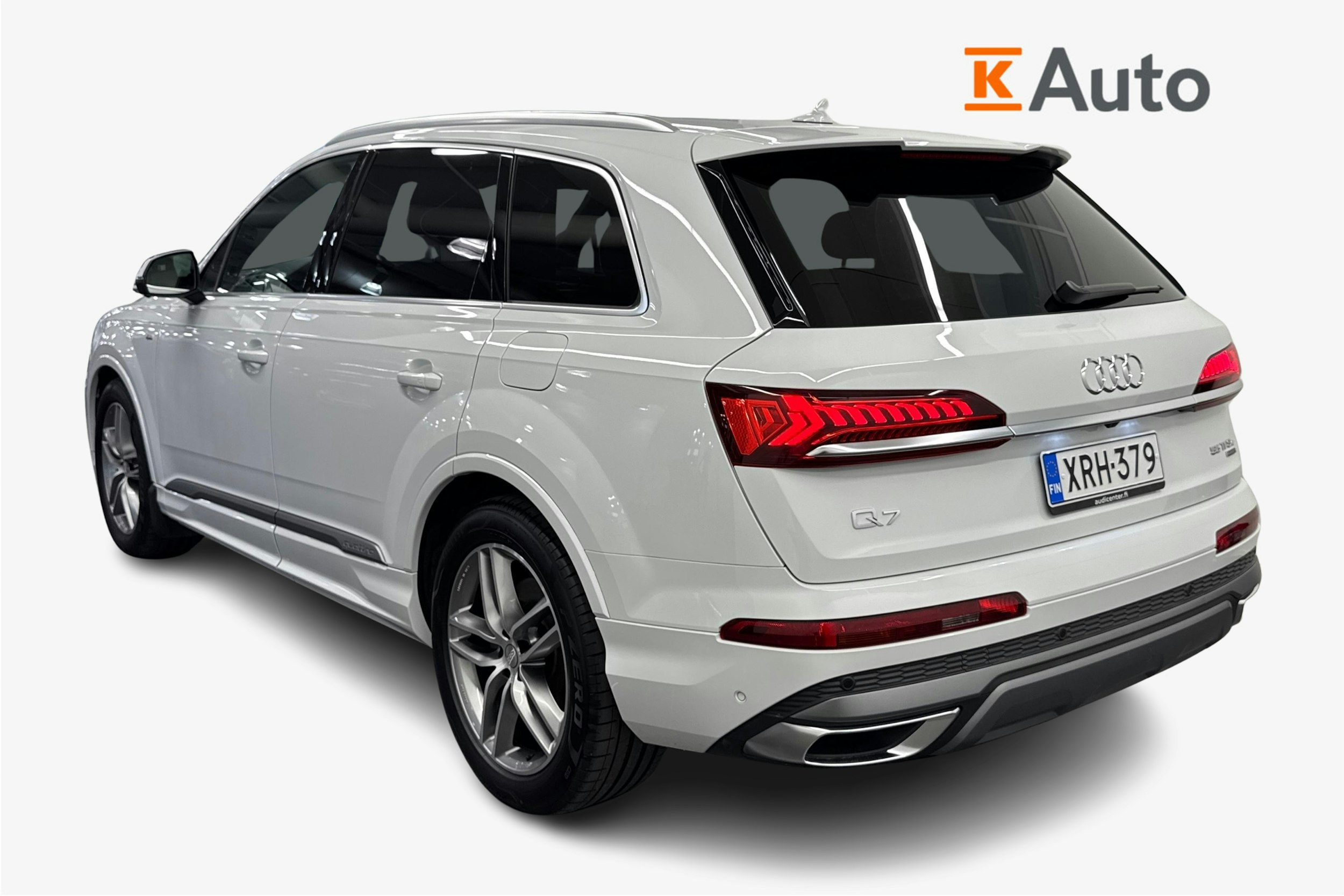 Valkoinen Audi Q7 2020 kuva 2.