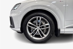 Valkoinen Audi Q7 2020 kuva 11.