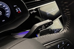 Valkoinen Audi Q7 2020 kuva 26.