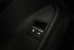Valkoinen Audi Q7 2020 kuva 30.