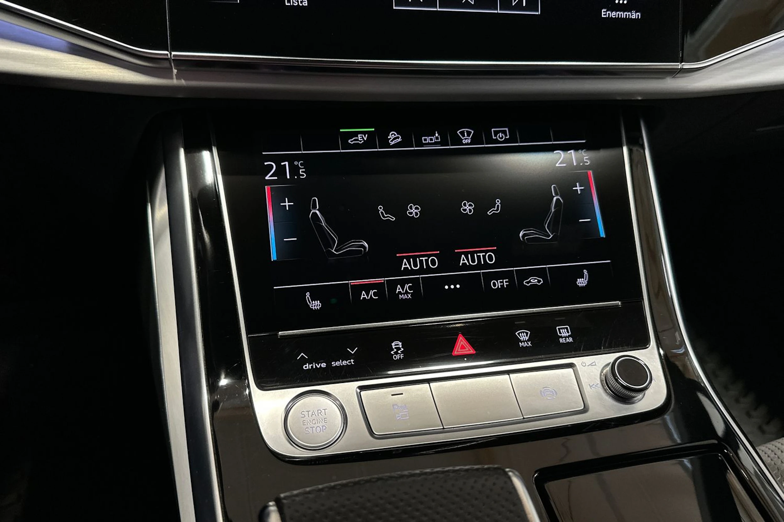 harmaa Audi Q7 2020 kuva 22.