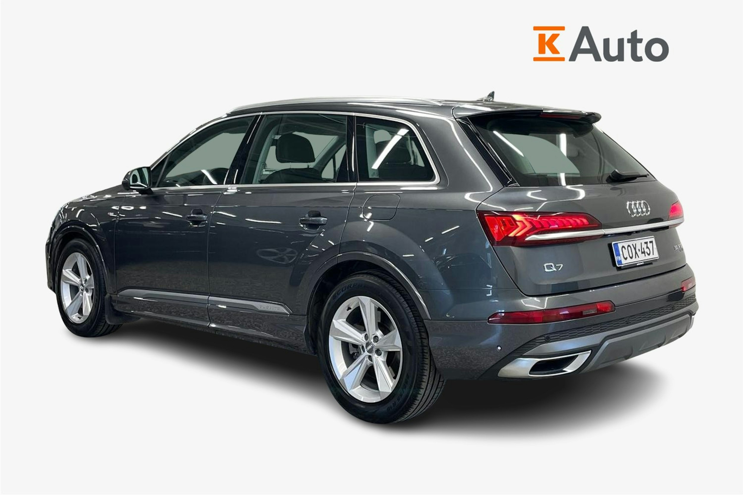 Harmaa Audi Q7 2021 kuva 2.