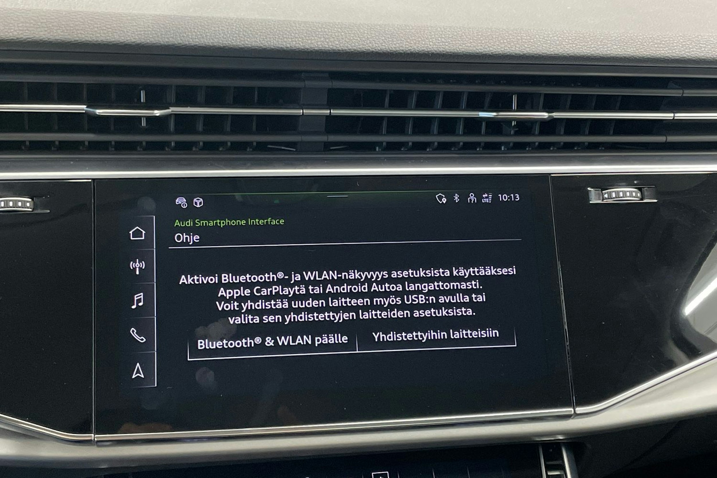 Harmaa Audi Q7 2021 kuva 15.