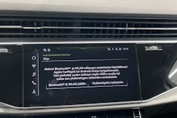 Harmaa Audi Q7 2021 kuva 15.