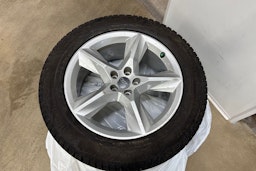 harmaa Audi Q7 2021 kuva 13.