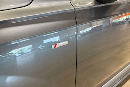 harmaa Audi Q7 2021 kuva 20.