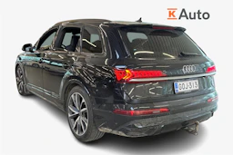 Musta Audi Q7 2021 kuva 2.